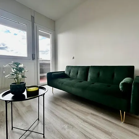 Luxury Skyline In Center Of *